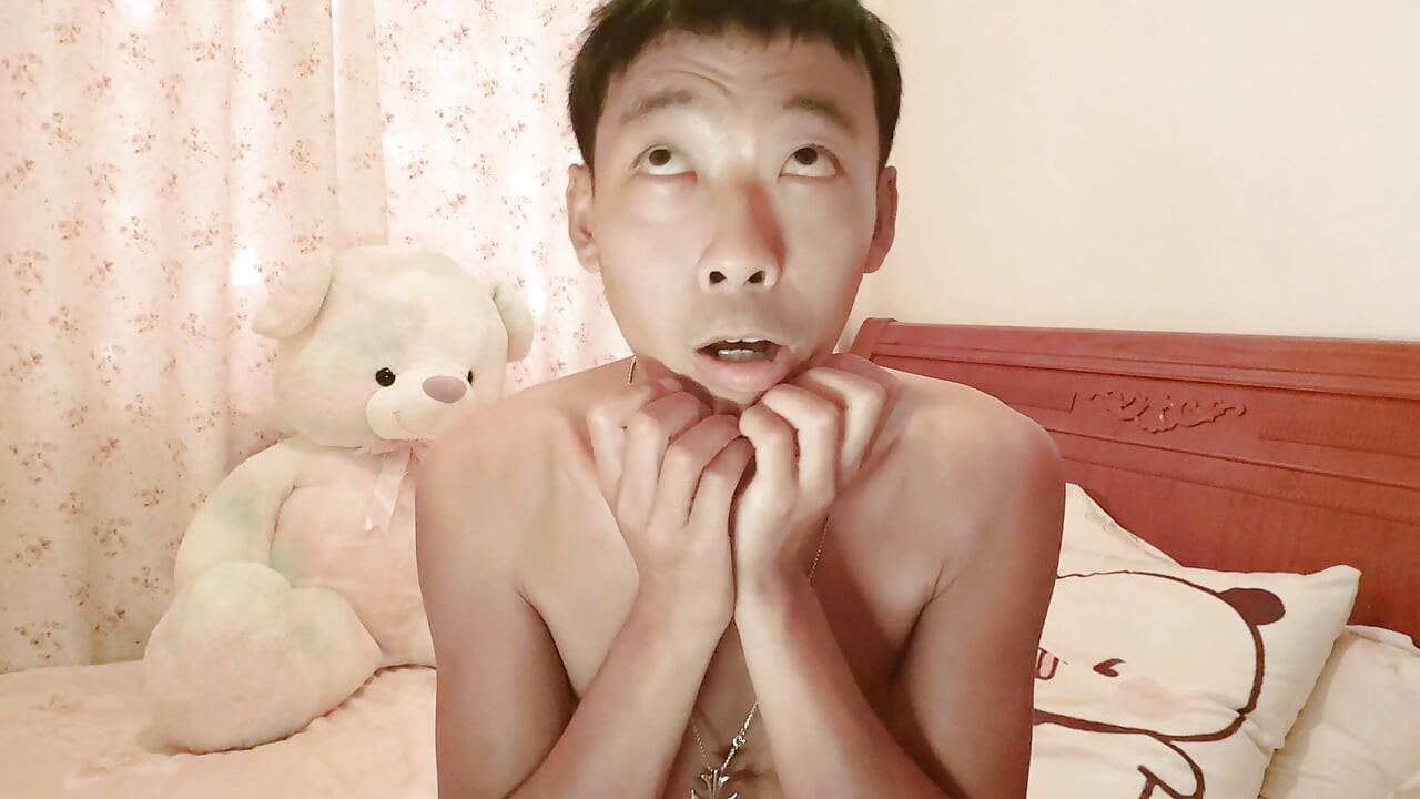 Super Asian Boy's Secret Base Lounge: Groaning, Masturbating, Ejaculating, and Eating Liquid