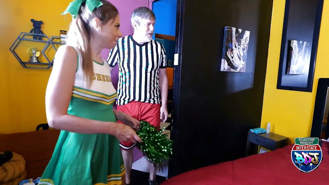 Anal Cheerleader Alice Maze