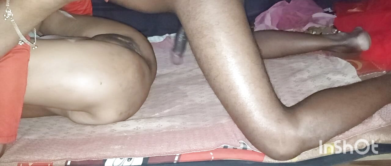 Desi village wife and husband fucking video in bedroom