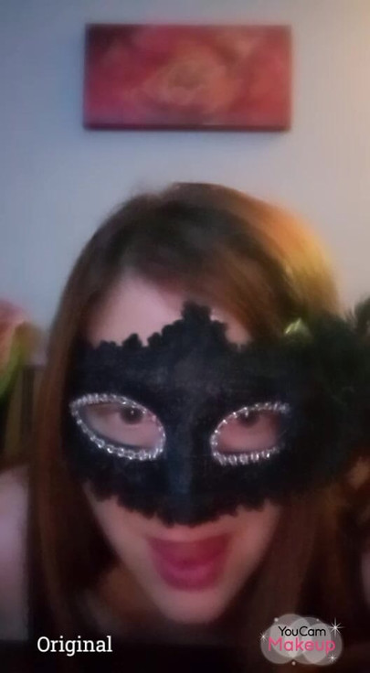 Σφιχτή όμορφη γατούλα