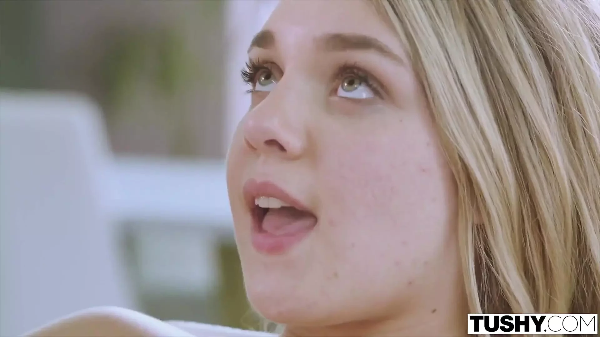 Tushy Gabbie Carters Dorința de a fi Ga devine realitate
