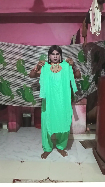 Trenutak koji morate vidjeti iz "Madurai bhabhi"