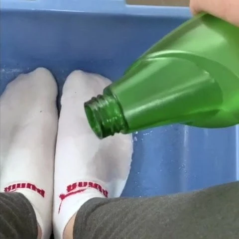 Wetting my Pumas (no cum)