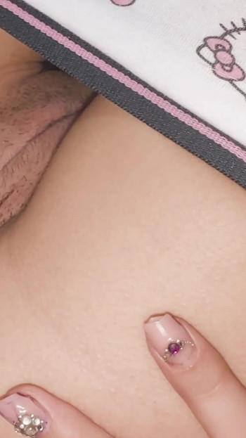 Moj prvi anal - Prevelik za moju usku guzicu od 18 godina (Dodaj mi besplatne gole fotke) | Isječak 1