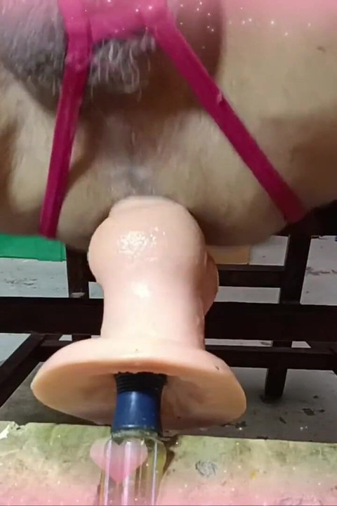 The Glutton Wants to Play