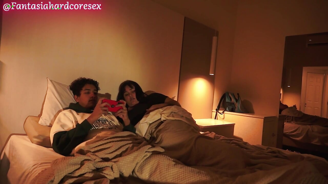 Meri sauteli bahan bina daya ke use choosne ke lie mujhse sahamat hai