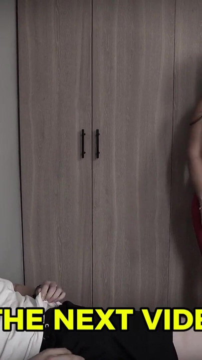 Dziewczyna z idealną dupą, leczy mnie z reumatyzmu dobrymi ujeżdżaniami - Pipeboy1 | Clip 3
