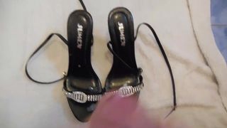 Cum on black JUMEX sandals