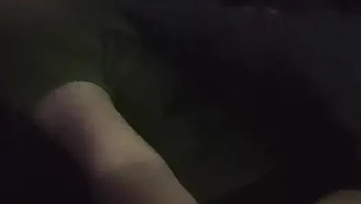 Ich bin meinem freund treu, also wenn sein Freund sex haben wollte, wies ich ihn zurück und gab ihm stattdessen einen handjob