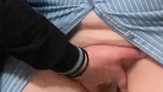 Waring!!! Was passiert, wenn sie in der U-Bahn auf höschen verzichten?