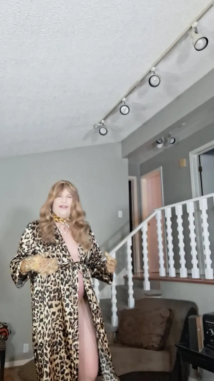 Getting nude with high heels and gloves!