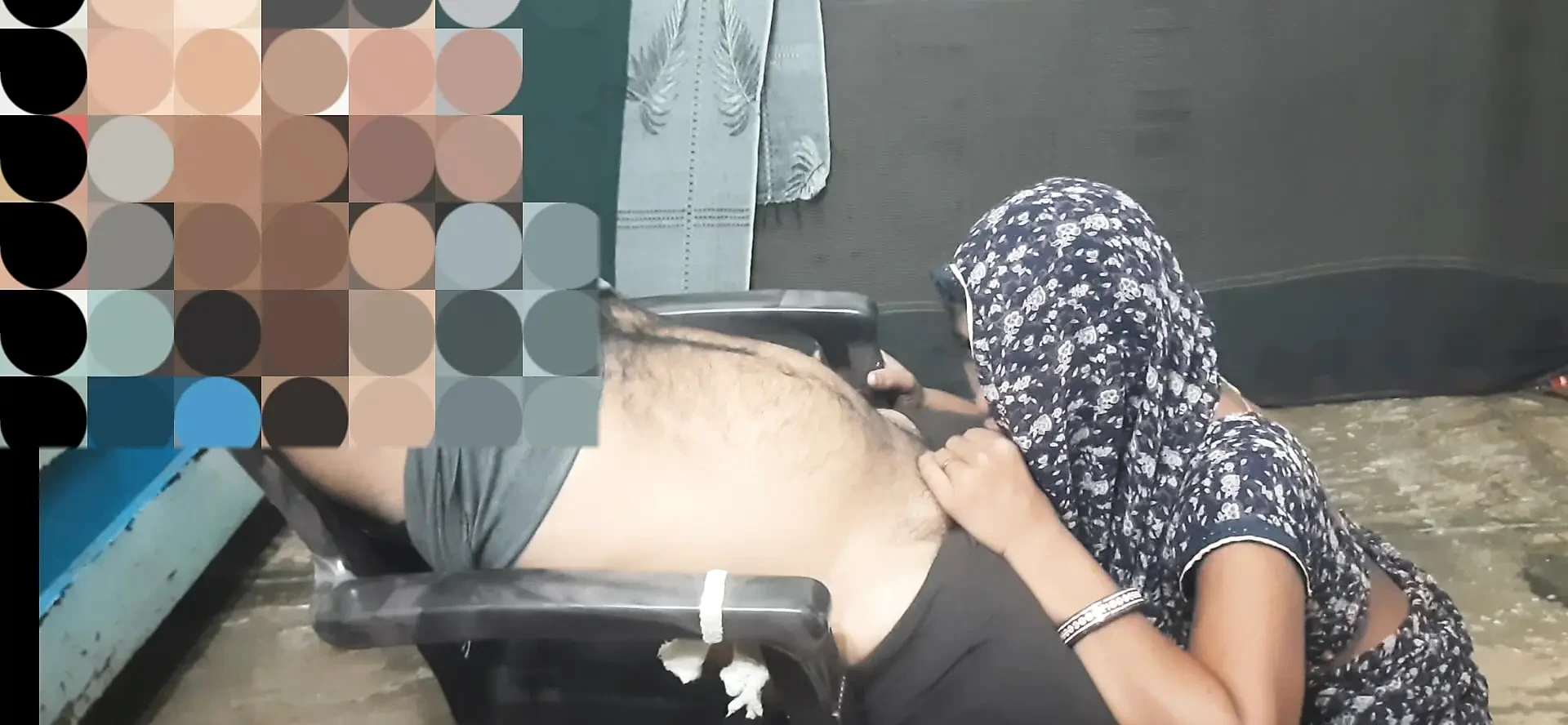 The father-in-law made the daughter-in-law a on the chair and fucked the fat ass and sucked the cock in the mouth and gave juice