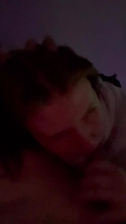 Diciottenne Fa Schifo Di Notte