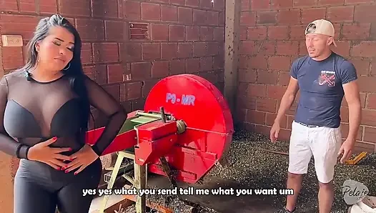 Der Besitzer der Farm wird verärgert und fickt den Vormann
