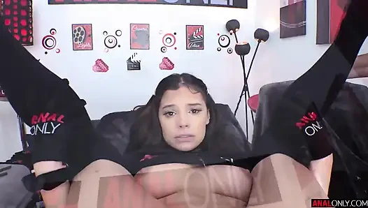 Violet Is a Gaping Goddess