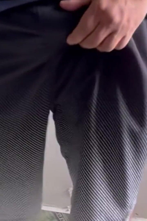 I Had Great Sex with the Older Man and Asked Him to Take off the Condom so I Could Feel His Dick in My Ass
