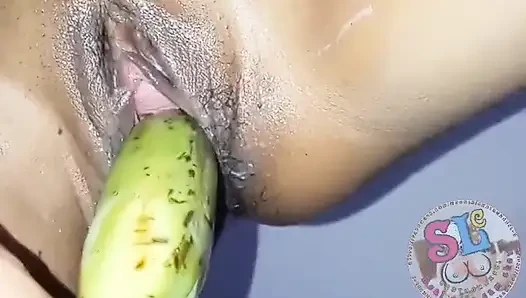 Long Loud Sri Lankan Wife Pussy Farts