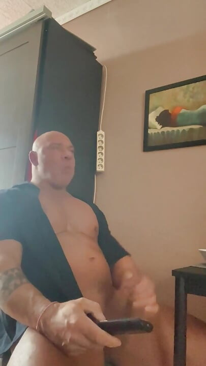 Paja larga amateur culturista