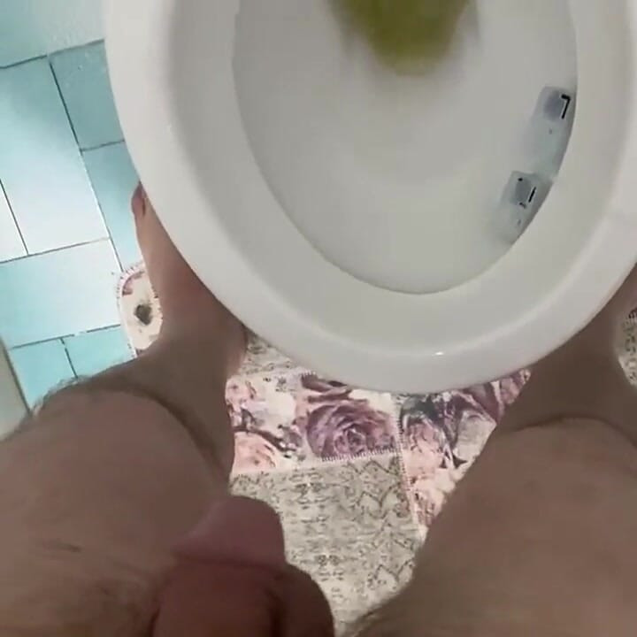 Turkish Hairy Cock Pee Video
