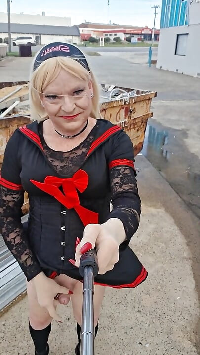 Sissymandy punainen merimiesmekko