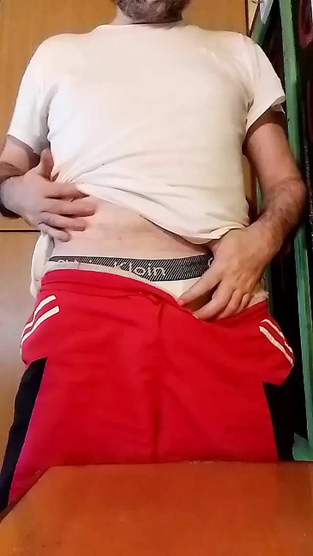 At home after the night shift, it's always nice to empty your balls. 😝
