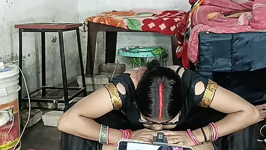 Dalam gaya baru, ngentot kontol pantat, mengisap memek, mengisap payudara, mengeluarkan susu dari payudara dan duduk