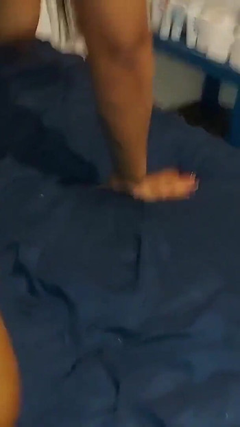 Moment émotif de « Naughty Secret : Mon désir pour le copain de mon amie s’est terminé par du lait dans la bouche ! »