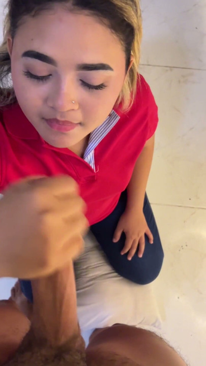 Employee takes her boss's cock | Clip 1