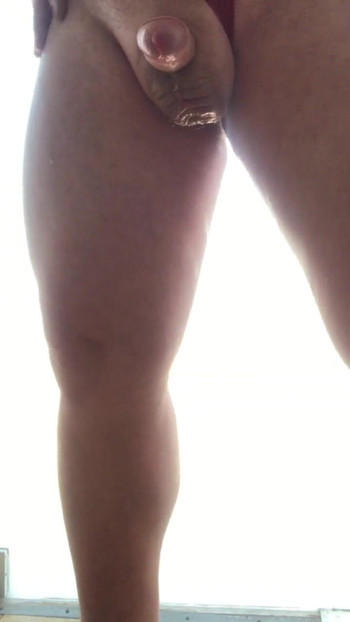 Moram priznati da sam bio vrlo strastven u ovom videu. Noseći svoj crveni bodij, uživaj. | Isječak 2