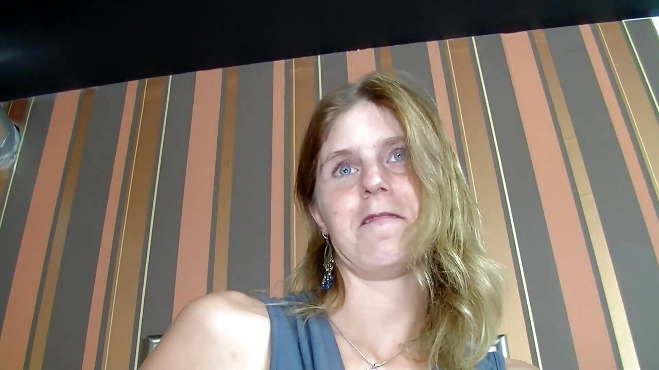 Naravno, Kathi ima i sjajne igračke za sebe