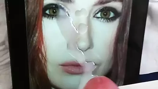 Karen Gillan - döl haraç