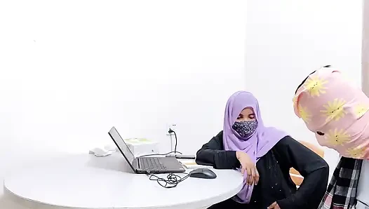 Hijabi Hot bank manager fuck by desi village Farmer Desi chudai xxx