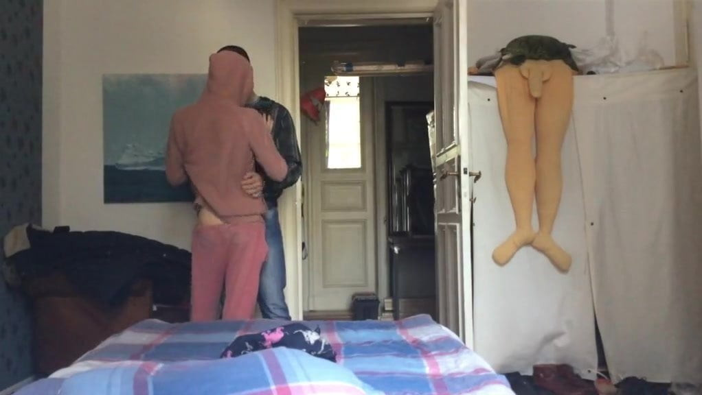 イケメンはいつも生チンポに飢えている