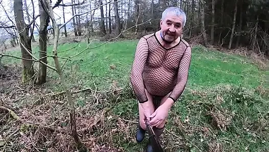 Kadın kılıklı dışarı 2026
