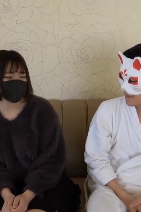 Secret Behind the Stage. Sweet Performer Reveals a Playful Side Nobody Ever Gets to See.