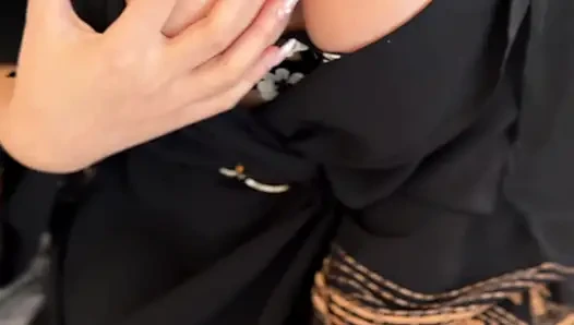 Aaliyah beendet Ramadan mit einem Urdu-WICHsanleitung