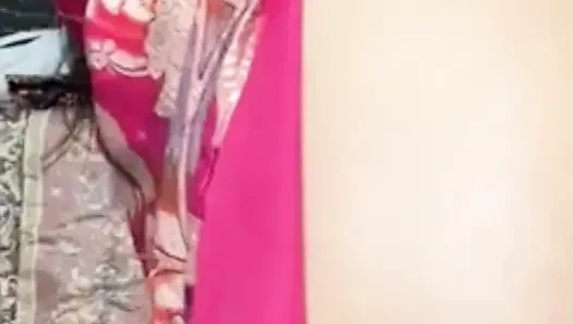 Mematahkan segel memek saudara tiri