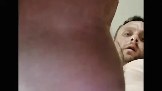 Cewek seksi rambut cokelat suka banget dientot habis-habisan