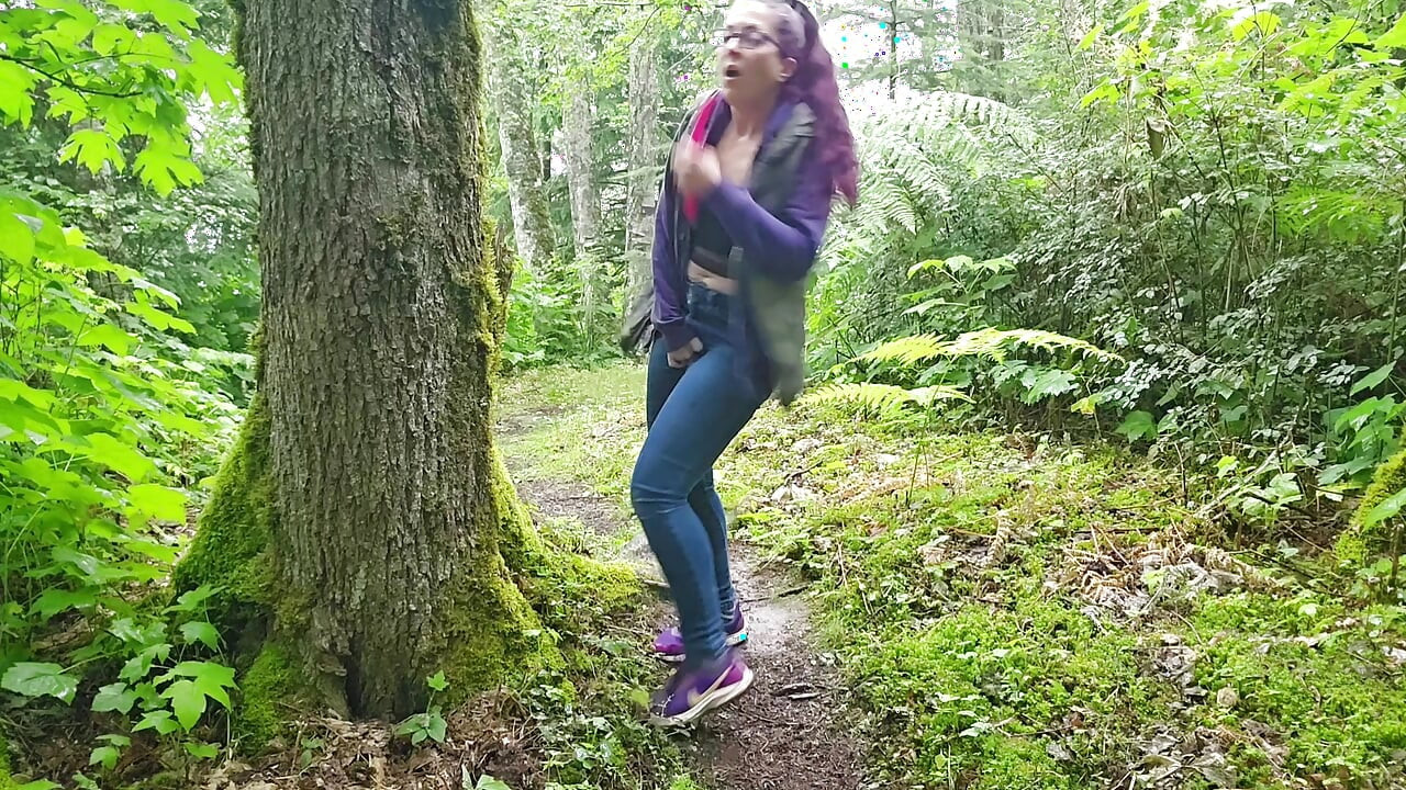 Tree Piss with Female Urination Device