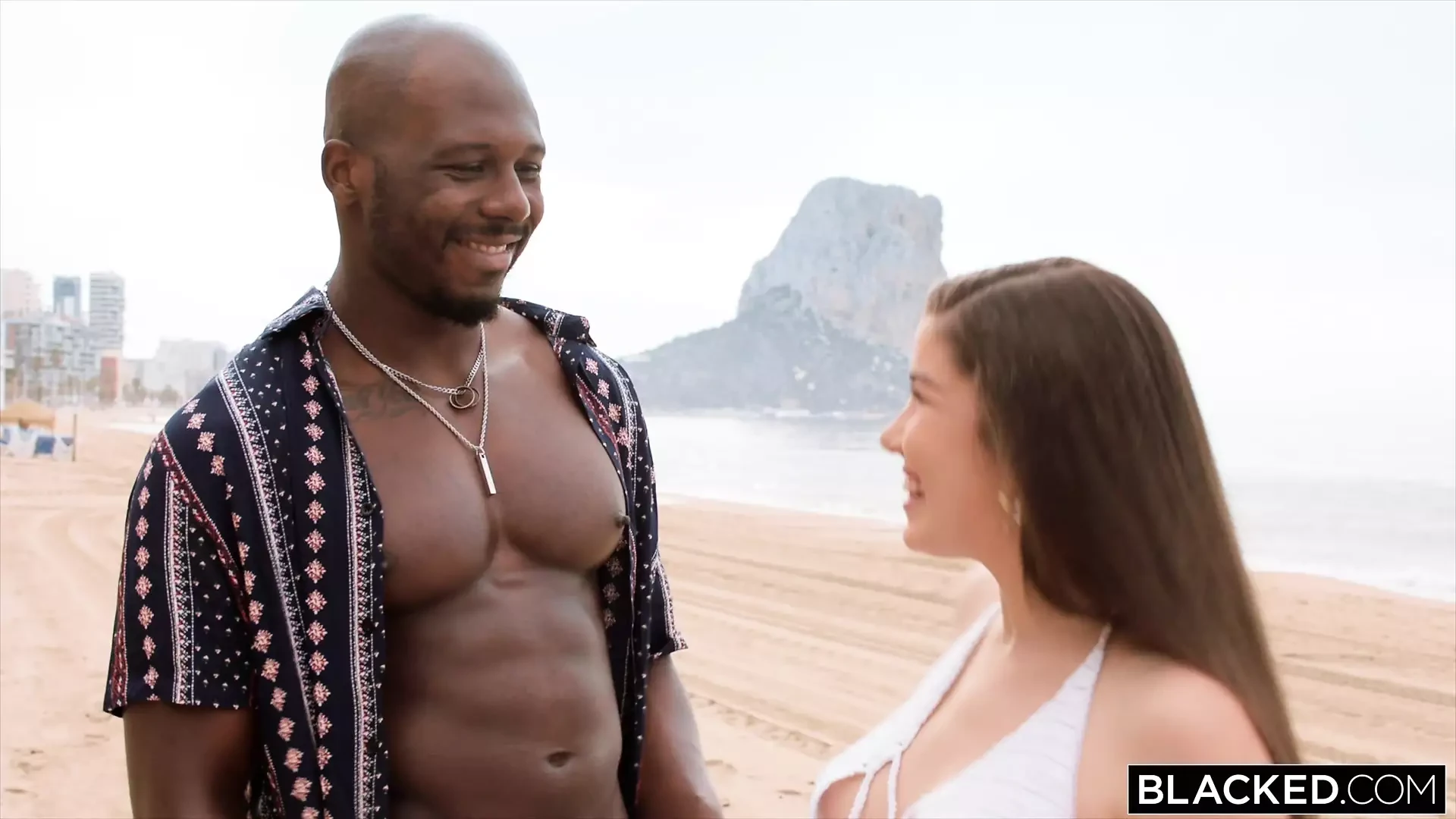 BLACKED Thick Baddie Chloe Lapiedra Ditches Boyfriend For A Real Man's BBC