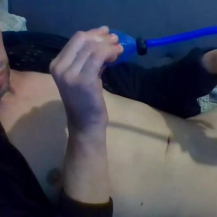 Vaping & Using Phallus (penis) Pump and Sexsleeve to Stroke Myself