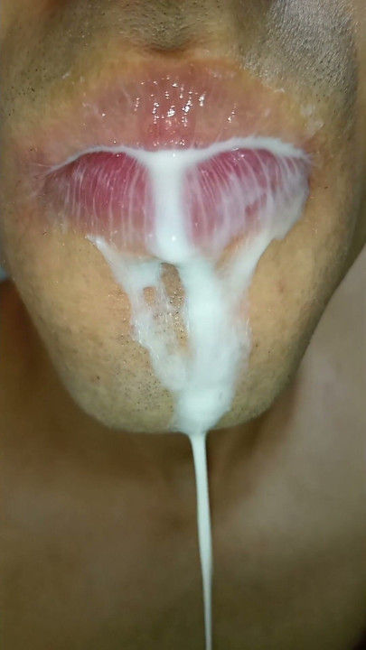 Big, wet tongue fetish | Clip 1