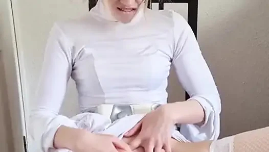 Принцессе Лее нужно плохо трахать себя