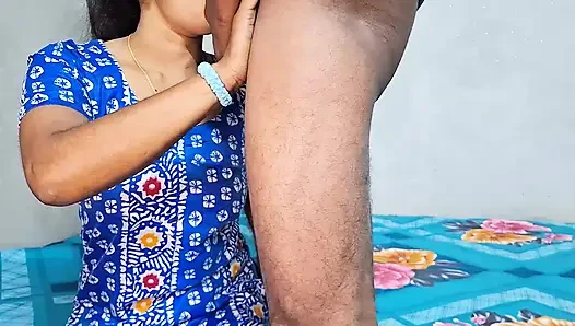 Jika Anda belum melihat video Lily, tonton sekarang. Kakak tirinya menyetubuhinya dengan kontol yang sangat keras.