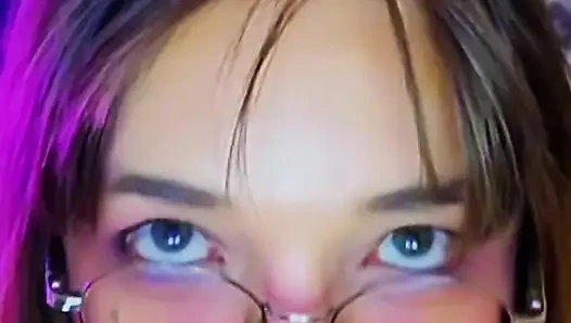 MILF Trans Girl Give the Best Blowjob