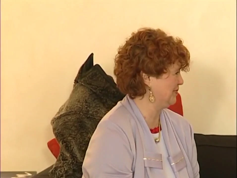 Mature Gerda and her first 3some