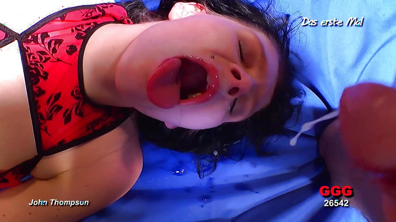 Brunette's First Time - John Thompson Ggg Bukkake Blast