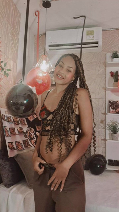 It’s my birthday today  I’m feeling extra special, a little spoiled, and definitely in the mood to make this day unforgettable.