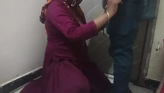 Bhabhi ji ki mast thukaee aur pilai