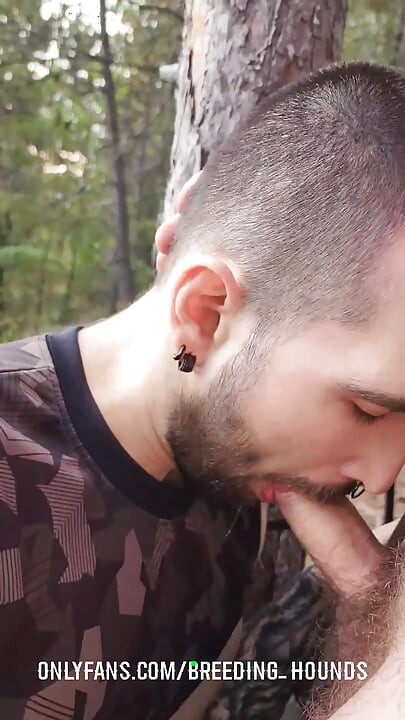 Horny straight bro blowing and kissing while on a mountain hike.
